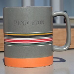 PENDLETON 18 OZ MUG STRIPED GRAY ORANGE CAMP STYLE CERAMIC COFFEE CUP